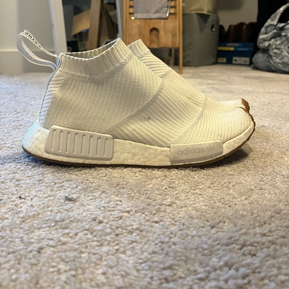 White Adidas - Picture 3 of 6